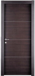 KP100 Laminate wenge με 3 οριζόντιες inox γραμμές που χωρίζουν την πόρτα σε 4 ίσα μέρη.